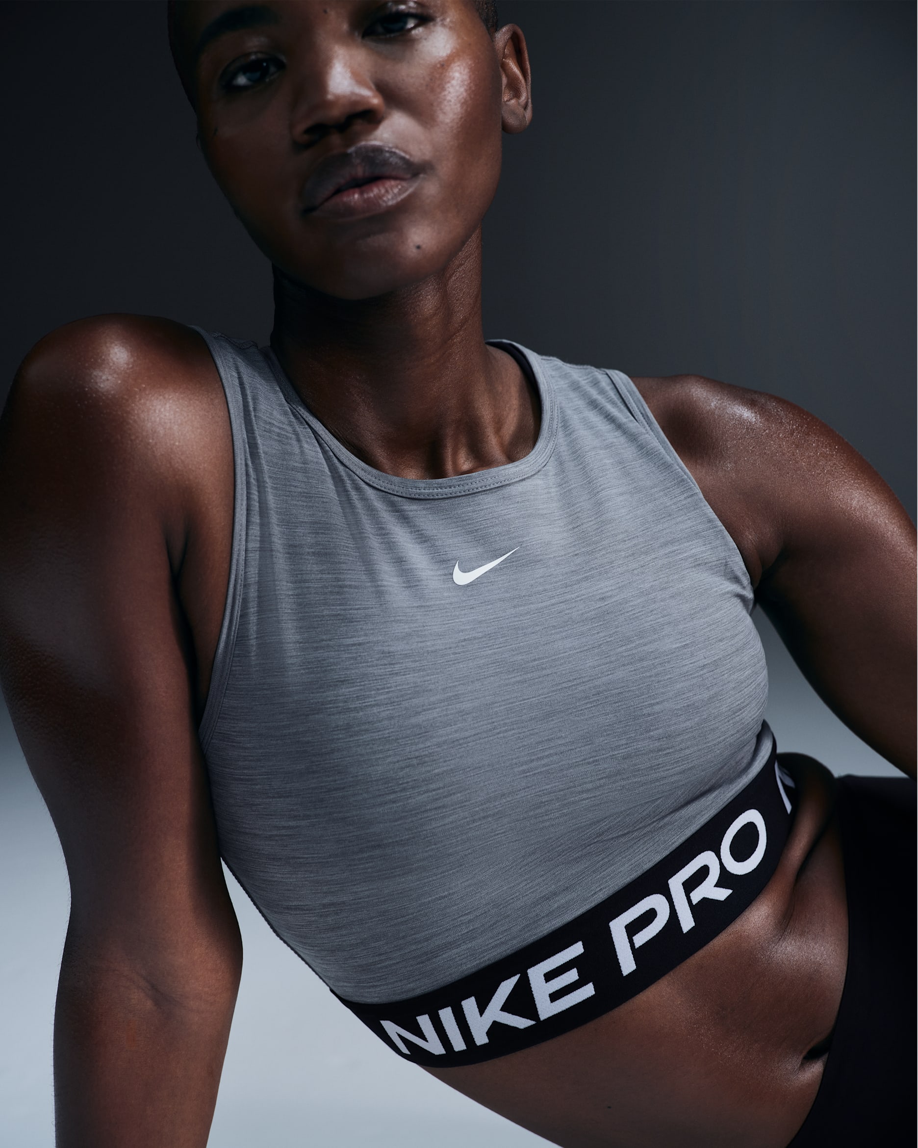 Nike Pro Women's Dri-FIT Cropped Tank Top. Nike LU